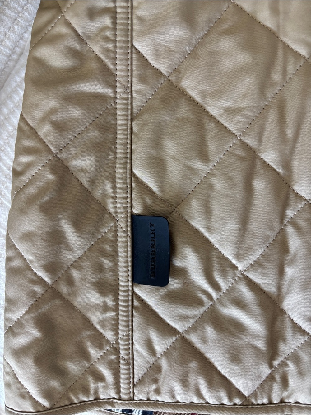 Burberry women’s quilted jacket Medium - Picture 10 of 10